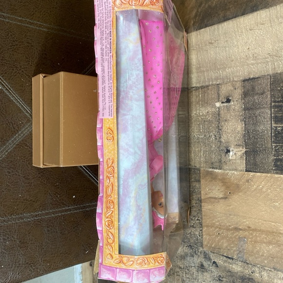 Rapunzel Barbie Doll 26757 Vintage Mattel 1999 Pink Dress Box Damage New - Picture 9 of 15